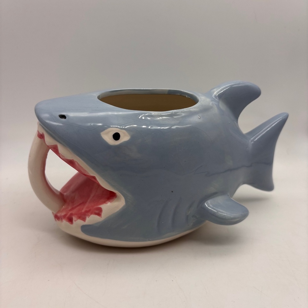 BigMouth Bite Me Shark Cartoon Novelty Collectible Ceramic Mug